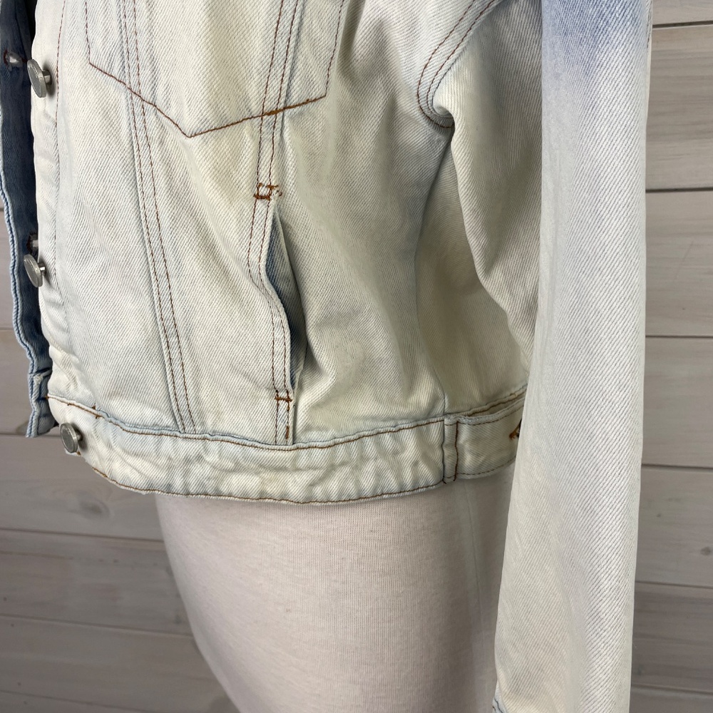 BLANK NYC Blue & Bleached White Ombre Denim Jacket Womens Size Small - Picture 3 of 7